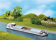 Flussfrachtschiff mit Wohnkaj