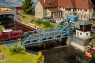 Klappbrücke mit Antrieb