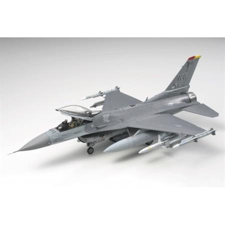 1/48 F-16 CJ Fighting Falcon