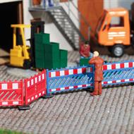 Schrankenzaun blau/rot H0